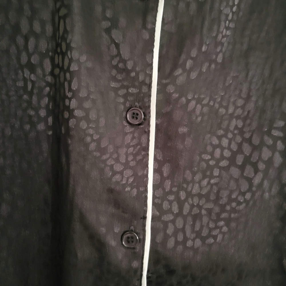 BGBG MAX AZRIA black button up shorts pajama set w/ animal spot print pattern - Picture 4 of 14